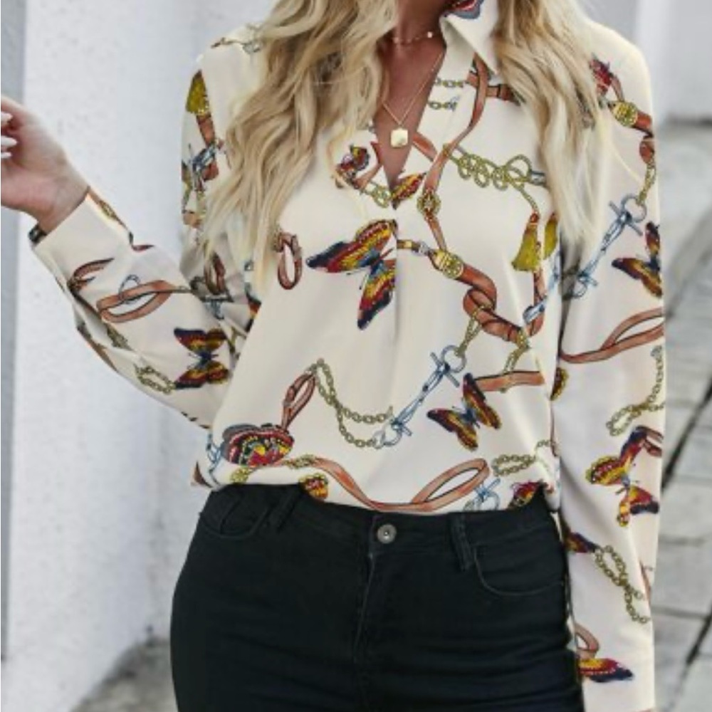 ZARA SEQUIN BUTTERFLY CROP TOP,  Top blouse size : S Shoulder : 18” length 25”